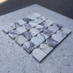 Alessio New York Scallop Mosaic - Stone and Tile Projects