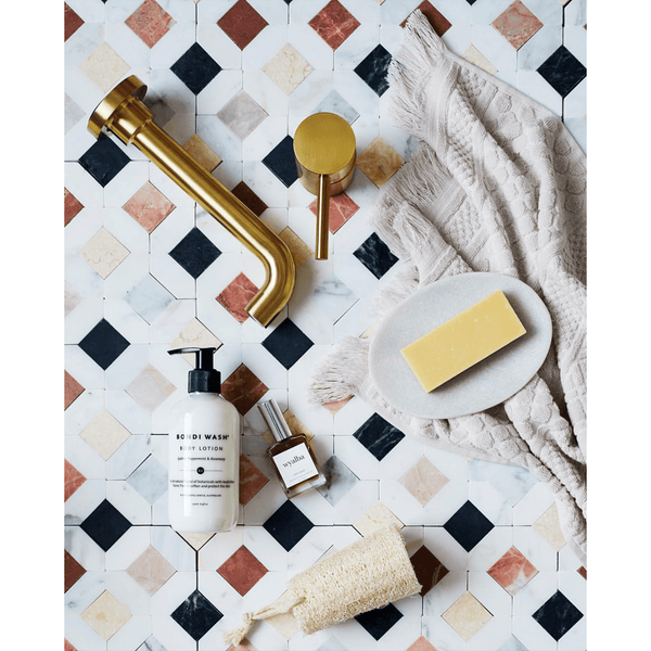 Sassari Calacatta Jolly Marble Mosaic - Stone and Tile Projects