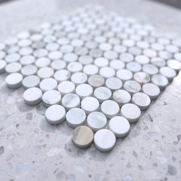 Calacatta Gold Marble Penny Round Mosaic Dia 25 - Stone and Tile Projects