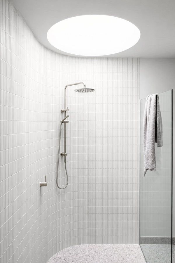 Kit Kat Thassos Finger Mosaic 148×15 - Stone and Tile Projects