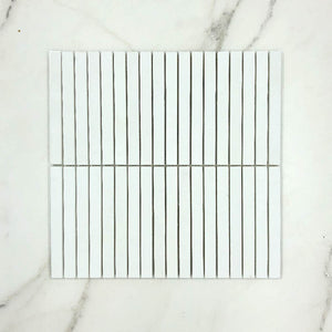 Kit Kat Thassos Finger Mosaic 148×15